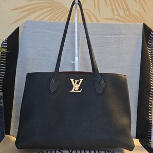 Louis Vuitton Lockme Shopper Tote Bag